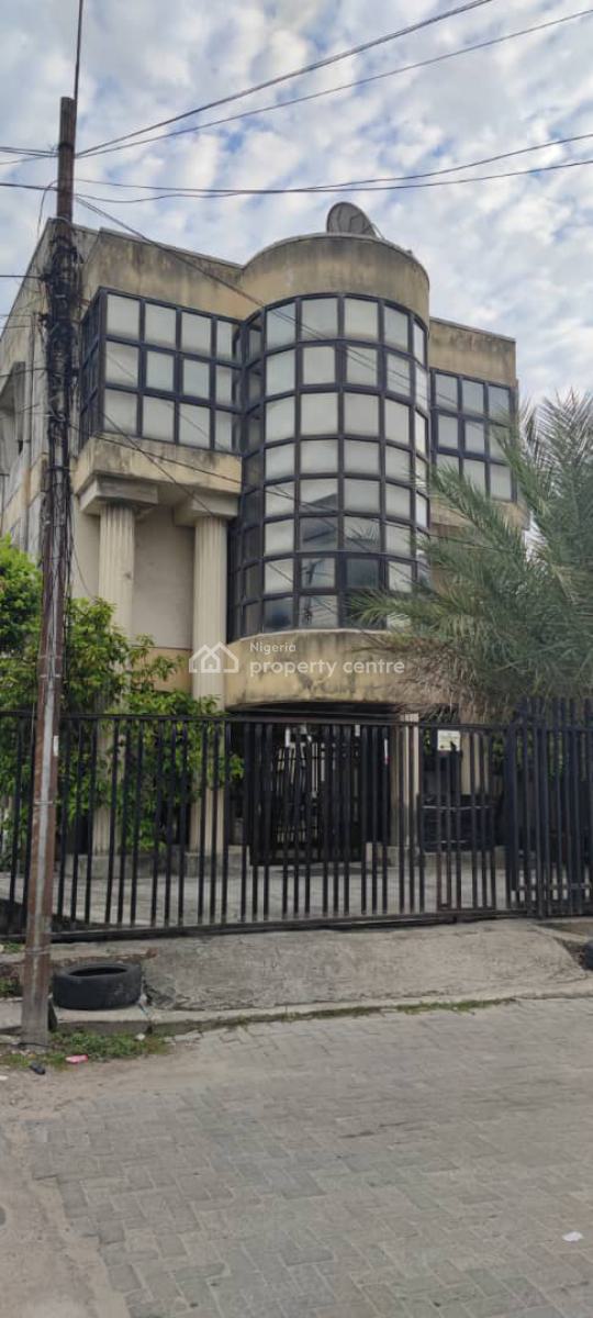 3 Floors Office Space Available in a Highbrow Area, Ikoyi South West., Ikoyi, Lagos, Office Space for Sale