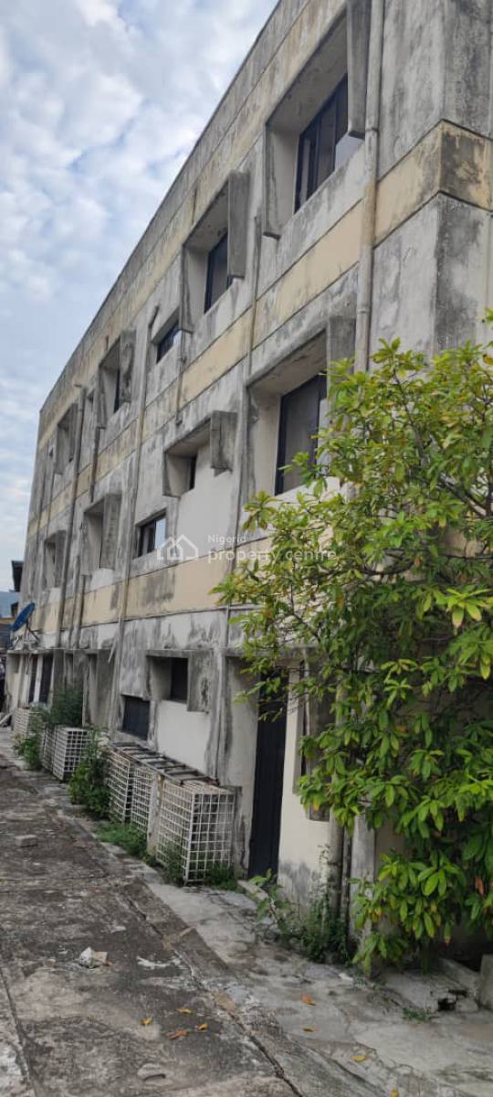 3 Floors Office Space Available in a Highbrow Area, Ikoyi South West., Ikoyi, Lagos, Office Space for Sale