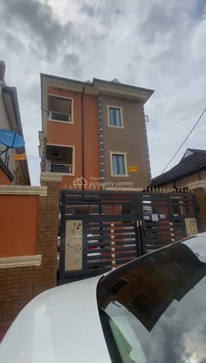 Newly Built 5 Numbers of Mini Flats and 8 Numbers of Roomself, Shomolu, Lagos, Block of Flats for Sale