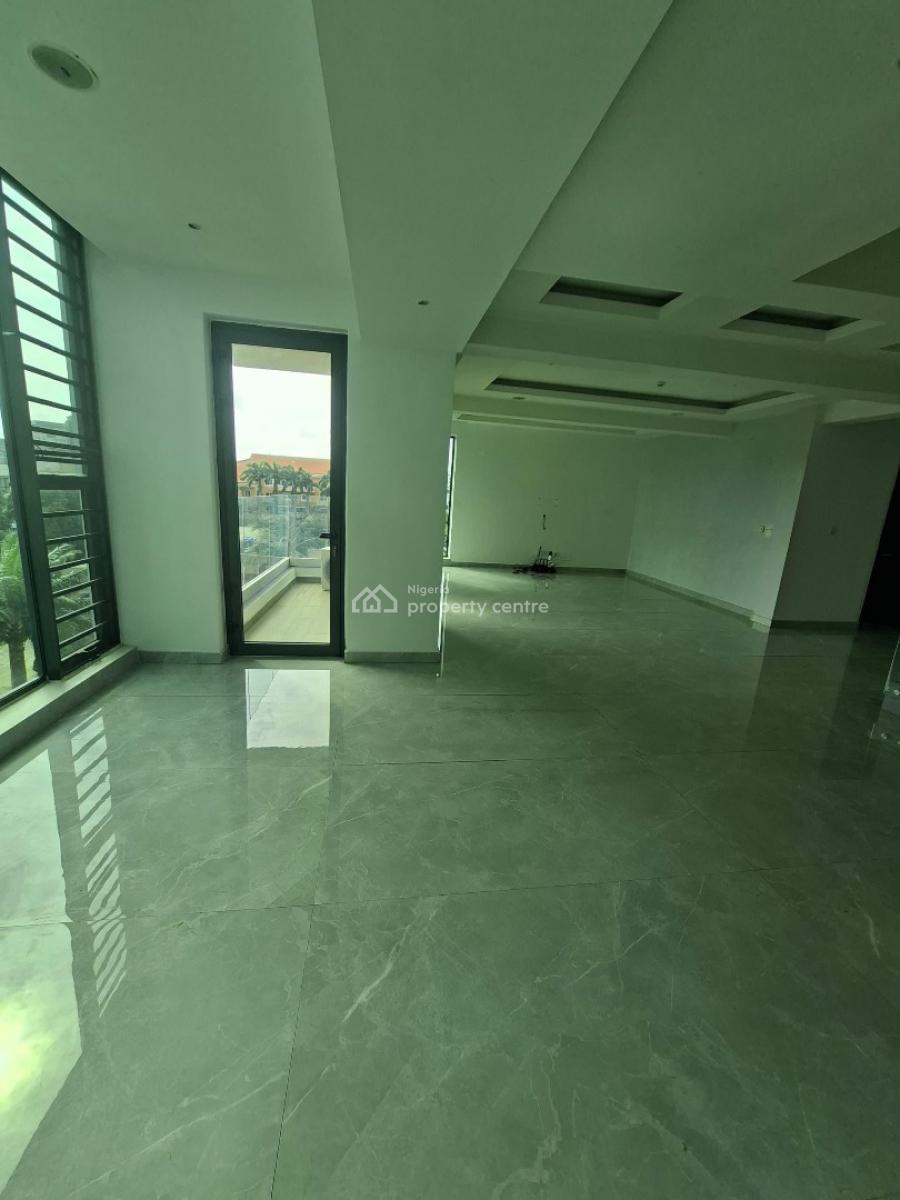 Elegant Unfurnished 4-bedroom Maisonette on Penthouse Floor with 2 Bqs, Old Ikoyi, Ikoyi, Lagos, Terraced Duplex for Rent