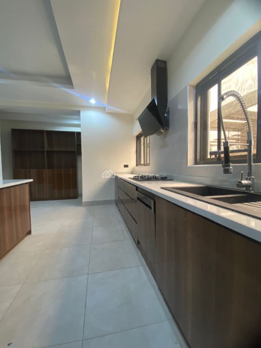 Brand New Massive 5 Bedroom Maisonette Penthouse with 2 Bq, Old Ikoyi, Ikoyi, Lagos, House for Sale