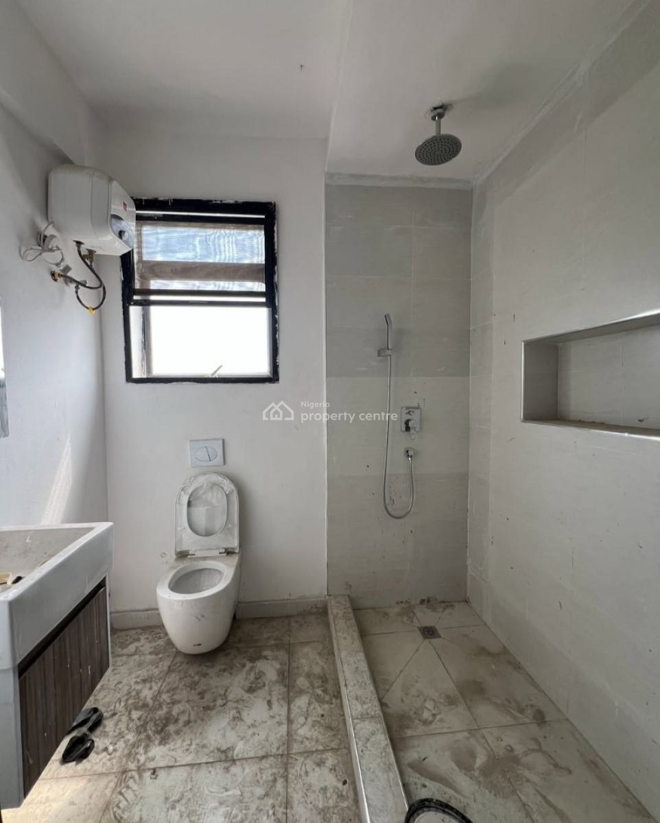 Newly Built and Serviced with 24-hours Power Supply 2 Bedroom En-suite, Lekki Phase 1, Lekki, Lagos, Flat / Apartment for Rent