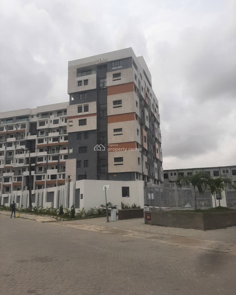 Newly Built and Serviced with 24-hours Power Supply 2 Bedroom En-suite, Lekki Phase 1, Lekki, Lagos, Flat / Apartment for Rent