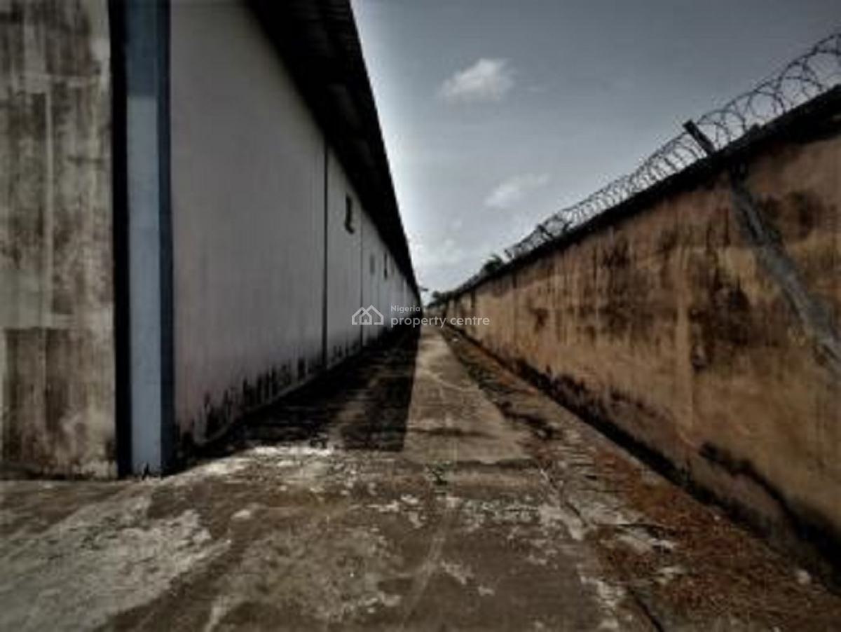 Warehouse Capacity 2,500 Sqm, Amuwo Odofin, Lagos, Warehouse for Rent