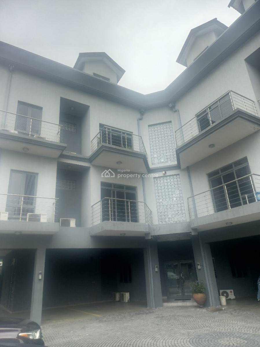 2 Bedroom Apartment, Off Palace Road, Oniru, Victoria Island (vi), Lagos, Flat / Apartment for Rent