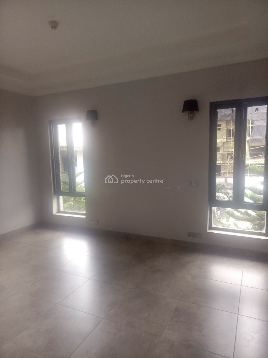 2 Bedroom Apartment, Off Palace Road, Oniru, Victoria Island (vi), Lagos, Flat / Apartment for Rent
