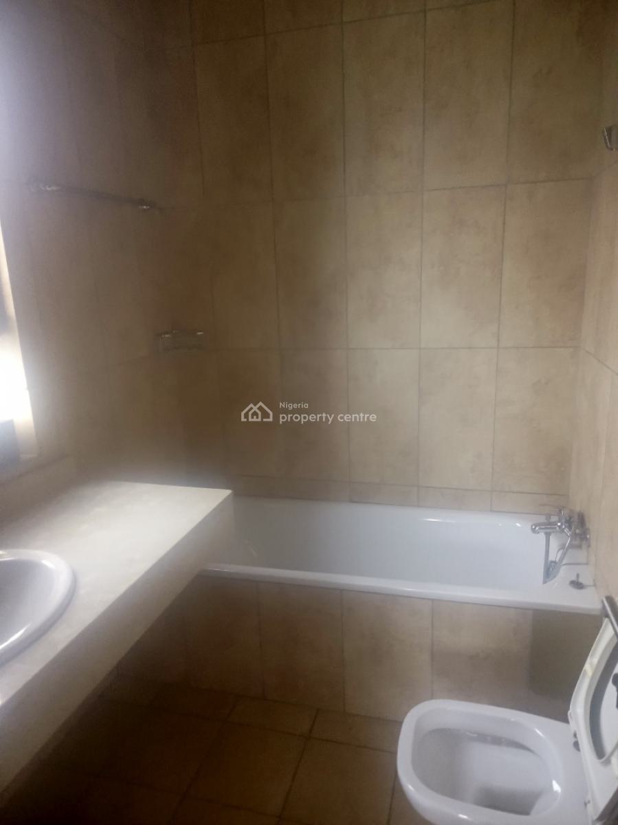 2 Bedroom Apartment, Off Palace Road, Oniru, Victoria Island (vi), Lagos, Flat / Apartment for Rent