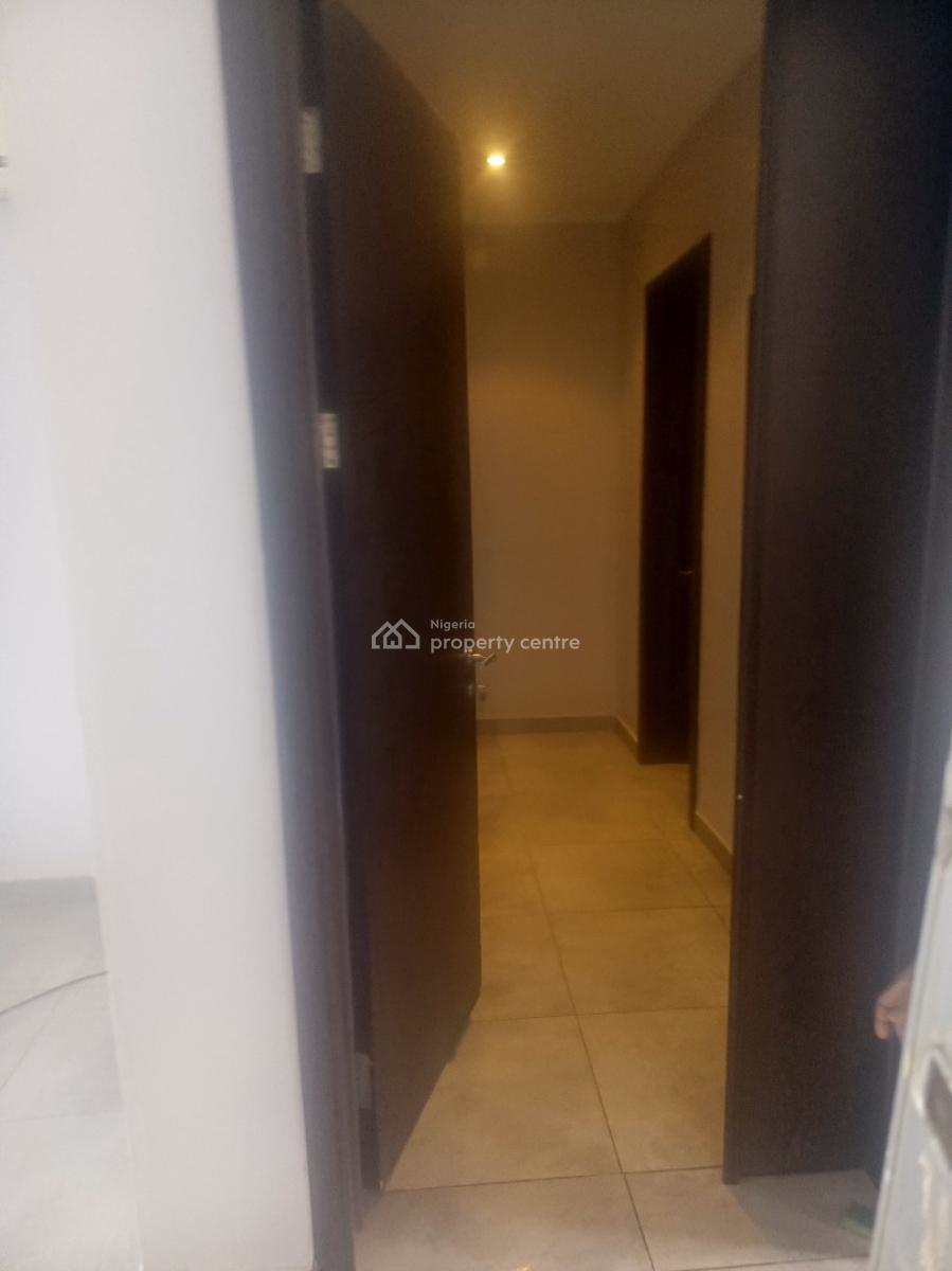 2 Bedroom Apartment, Off Palace Road, Oniru, Victoria Island (vi), Lagos, Flat / Apartment for Rent