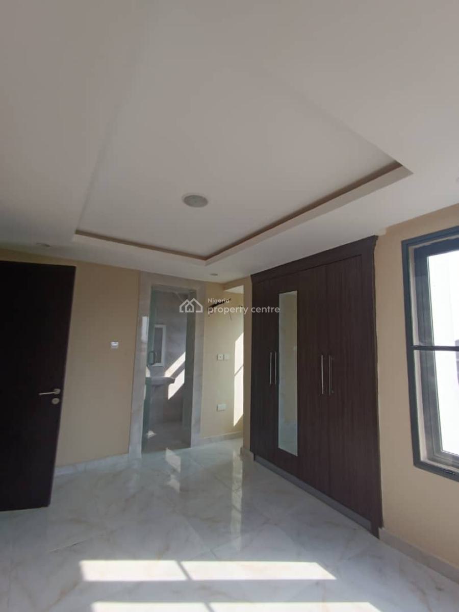 Standard Two Bedroom Apartment, North West, Ilaje, Mobile Road, Ajah, Lagos, Flat / Apartment for Rent