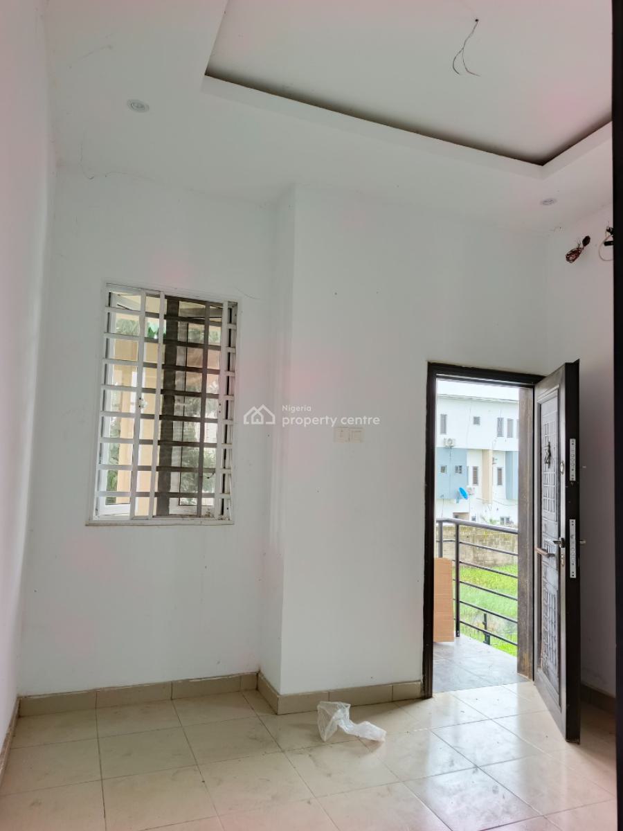 Smart Newly Built Mini Flat (1 Bedroom and Parlor) Upstairs, Abraham Adesanya Axis, Ajah, Lagos, Mini Flat (room and Parlour) for Rent