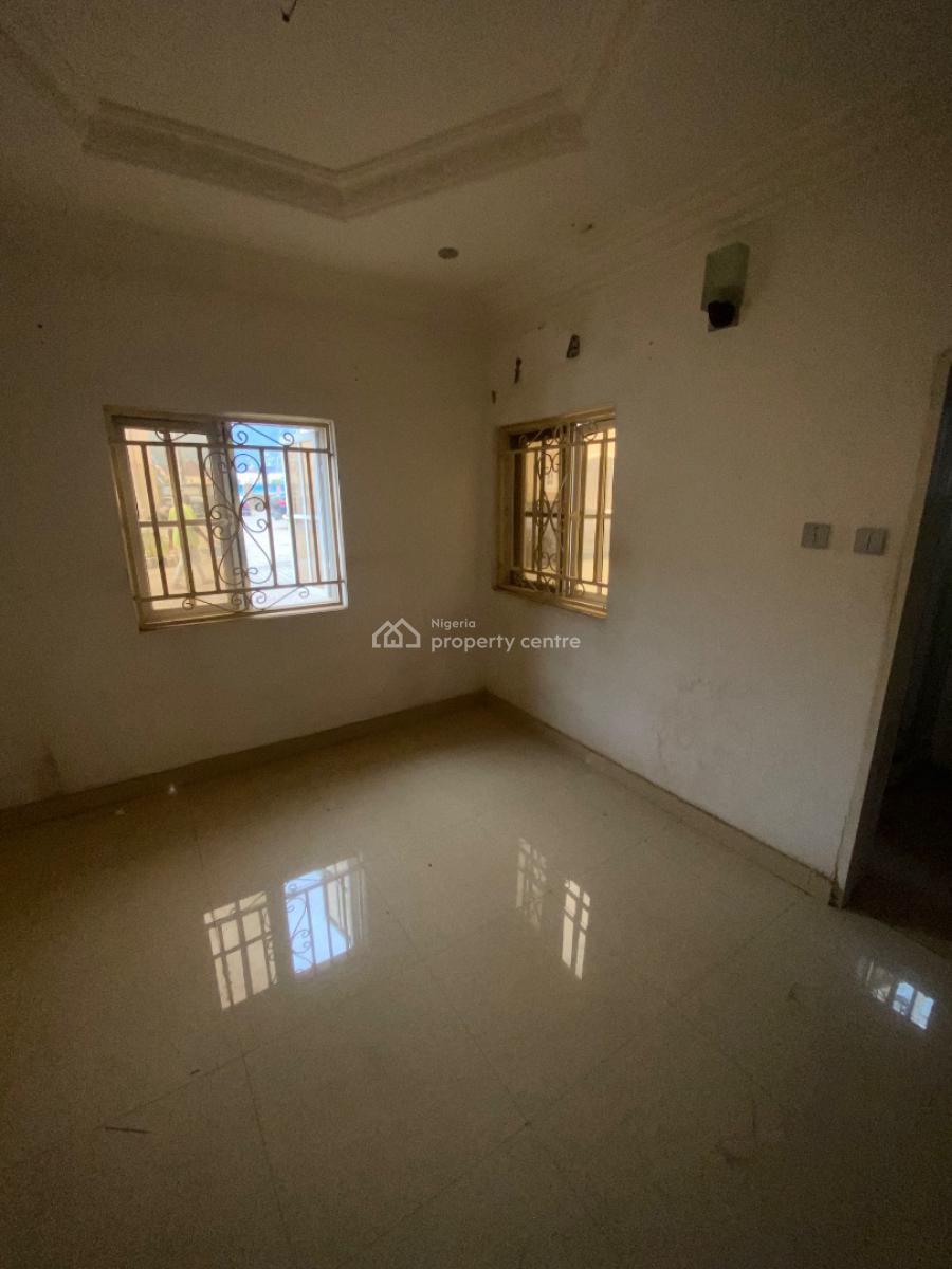 Luxury Two Bedroom Block of Flat, News Engineering, Dawaki, Gwarinpa, Abuja, Flat / Apartment for Rent