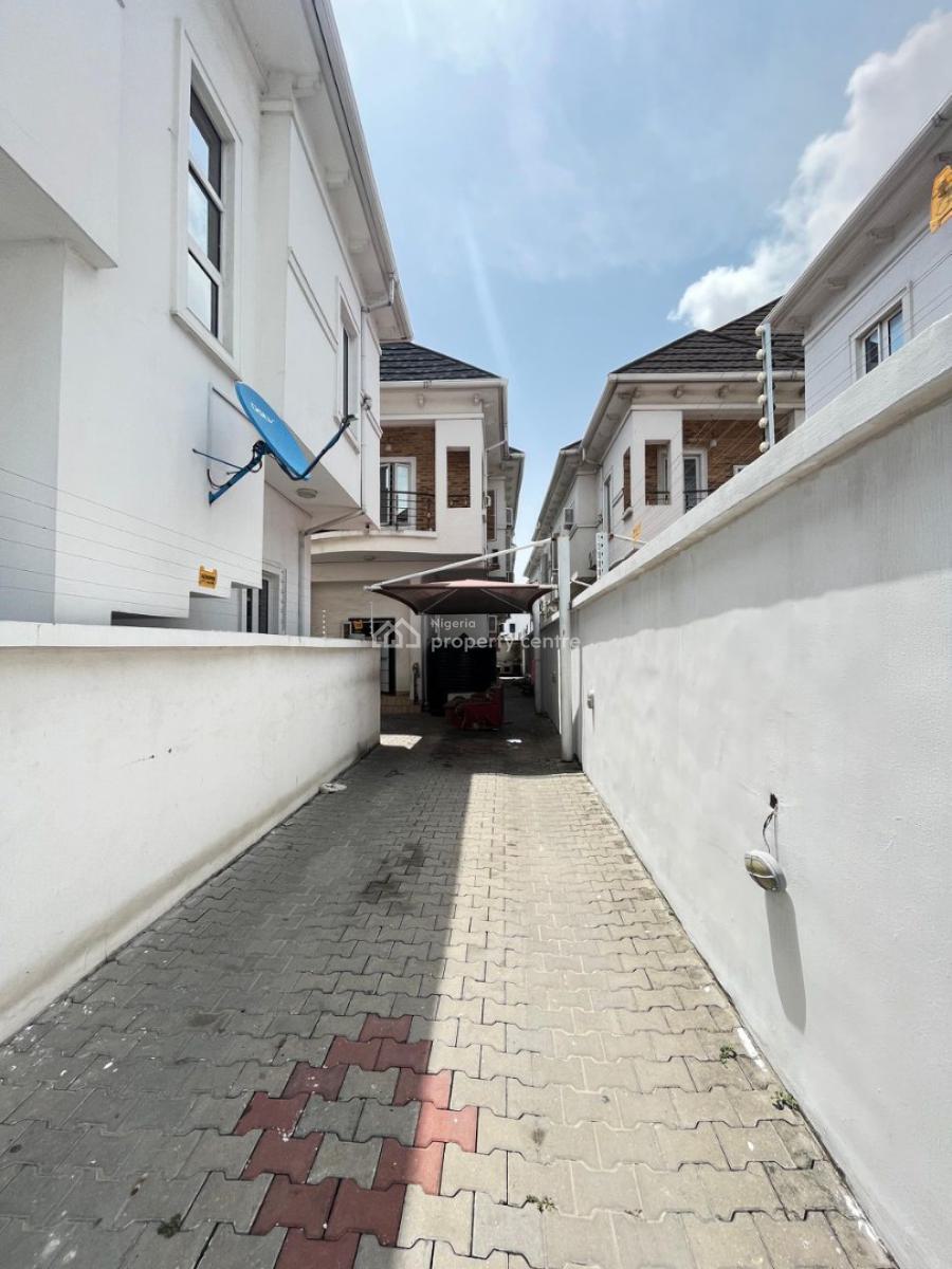 Well Maintained 4 Bedroom Semi Detached Duplex with Bq, Orchid Road, Lekki Expressway, Lekki, Lagos, Semi-detached Duplex for Rent