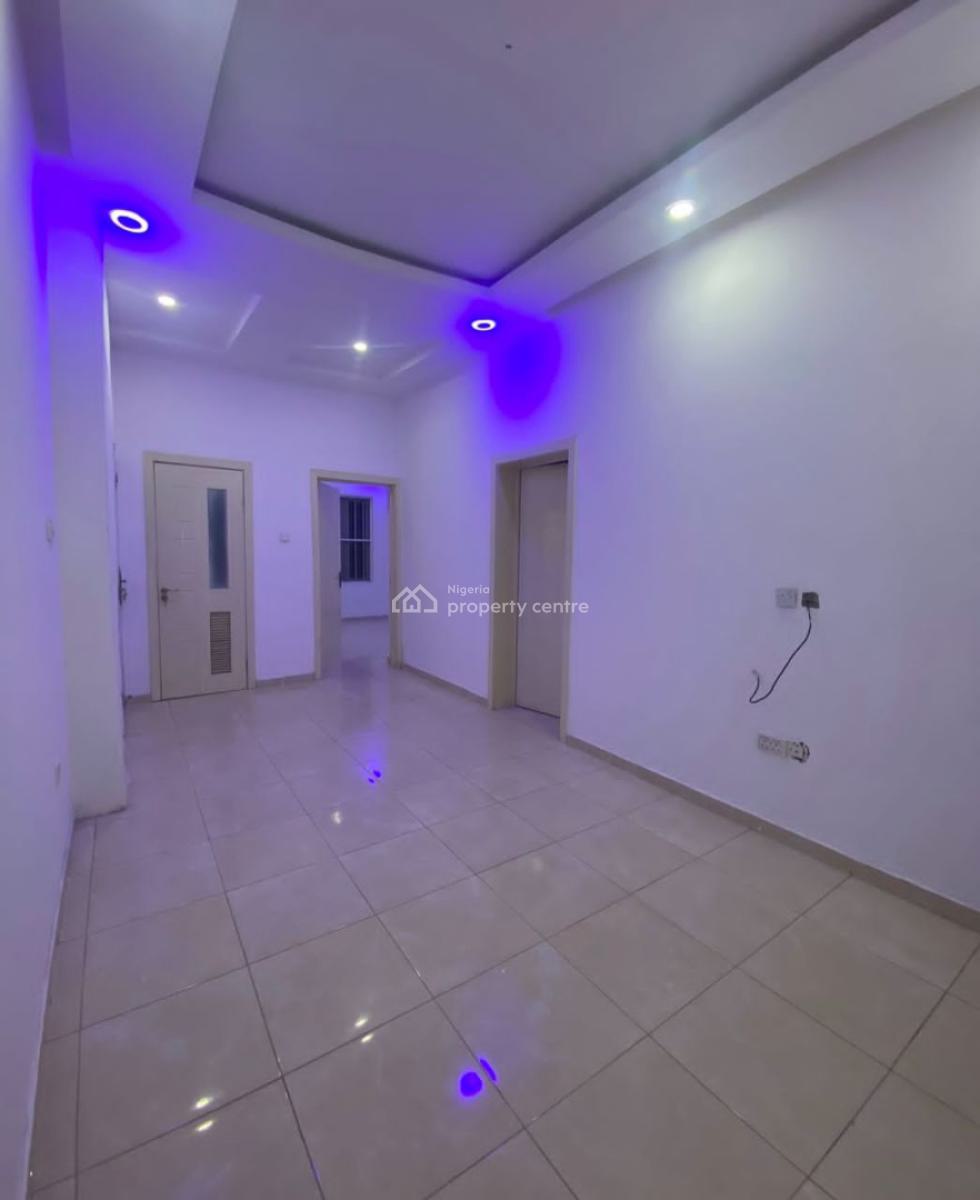 Lavish 2 Bed & Palour Apartment with Personal Balcony, Osapa Lekki Lagos, Lekki, Lagos, Flat / Apartment for Rent