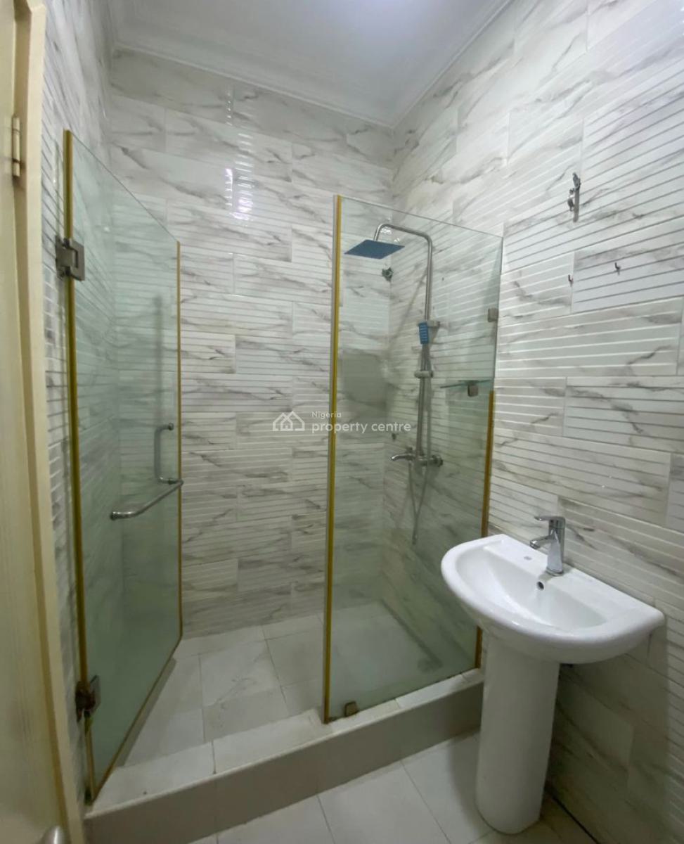 Lavish 2 Bed & Palour Apartment with Personal Balcony, Osapa Lekki Lagos, Lekki, Lagos, Flat / Apartment for Rent