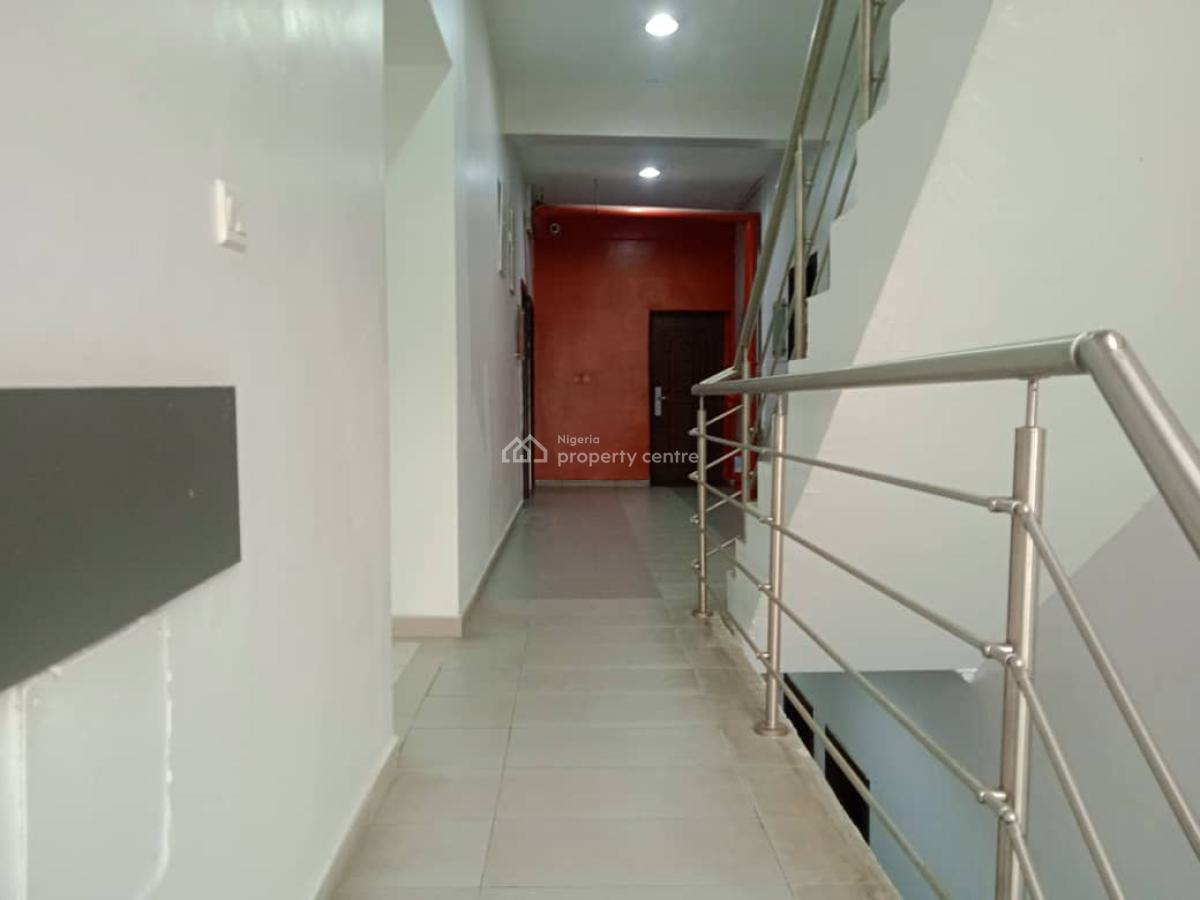 an Exclusive & Serene Office Space, Pinnock Beach Estate, Osapa, Lekki, Lagos, House for Rent