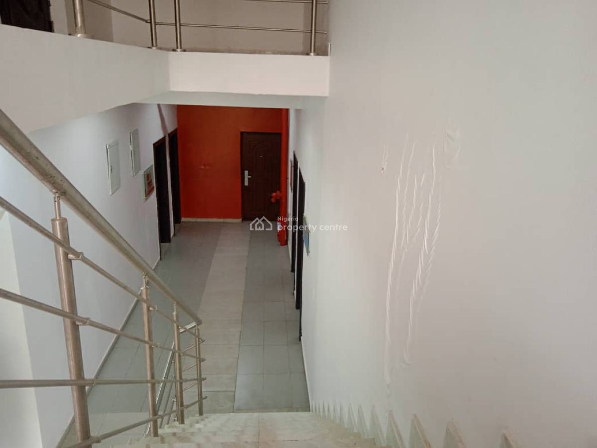 an Exclusive & Serene Office Space, Pinnock Beach Estate, Osapa, Lekki, Lagos, House for Rent