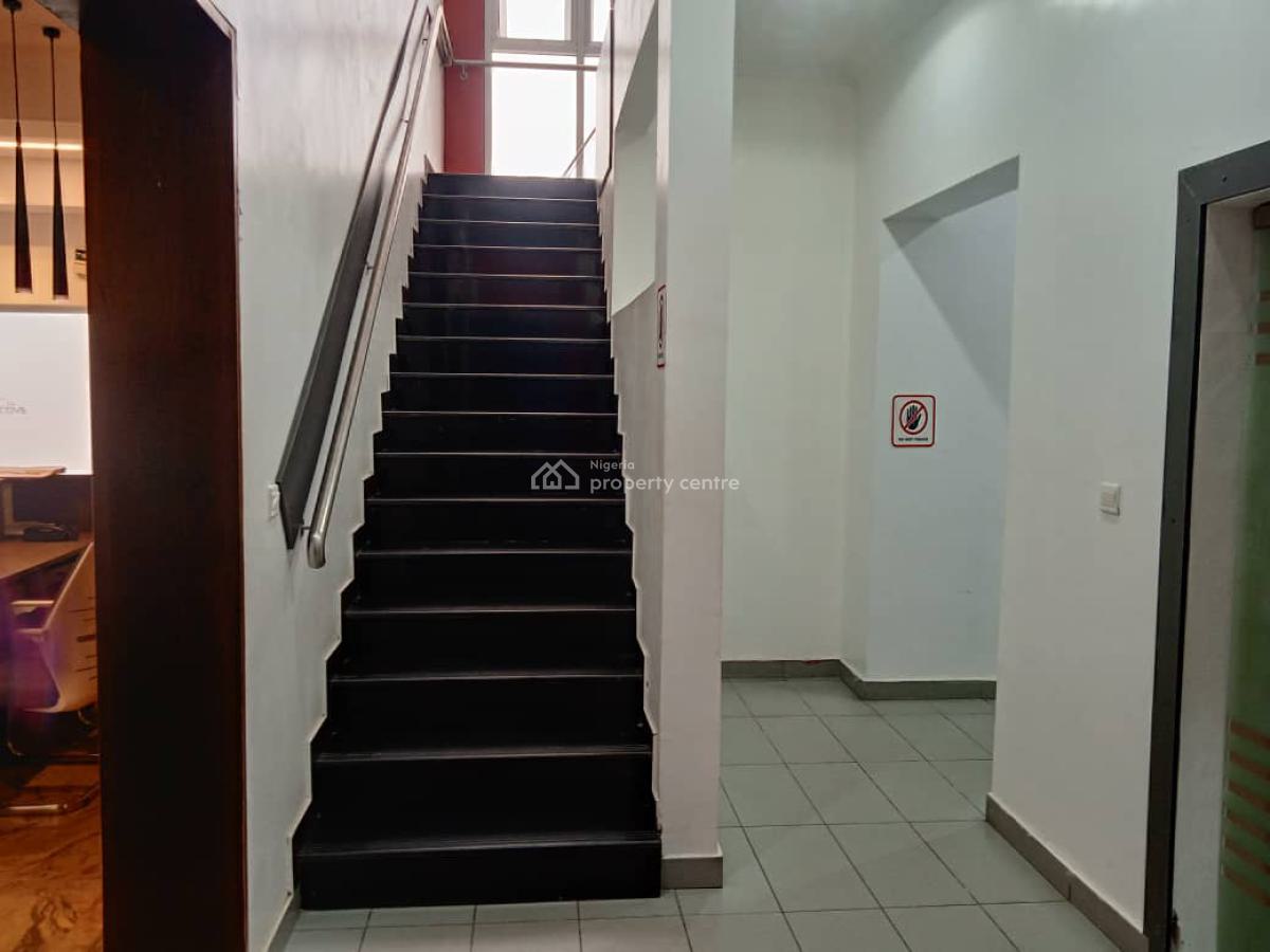 an Exclusive & Serene Office Space, Pinnock Beach Estate, Osapa, Lekki, Lagos, House for Rent