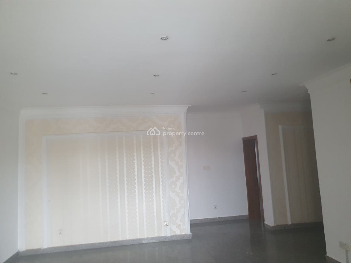 2 Bedroom Penthouse, Off Admiralty Way, Lekki Phase 1, Lekki, Lagos, Flat / Apartment for Rent