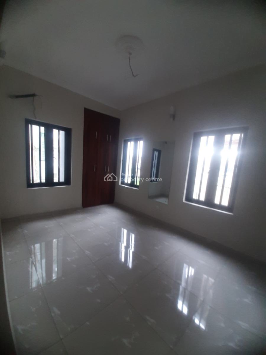 3 Bedroom Apartment, Lekki Phase 1, Lekki, Lagos, Flat / Apartment for Rent