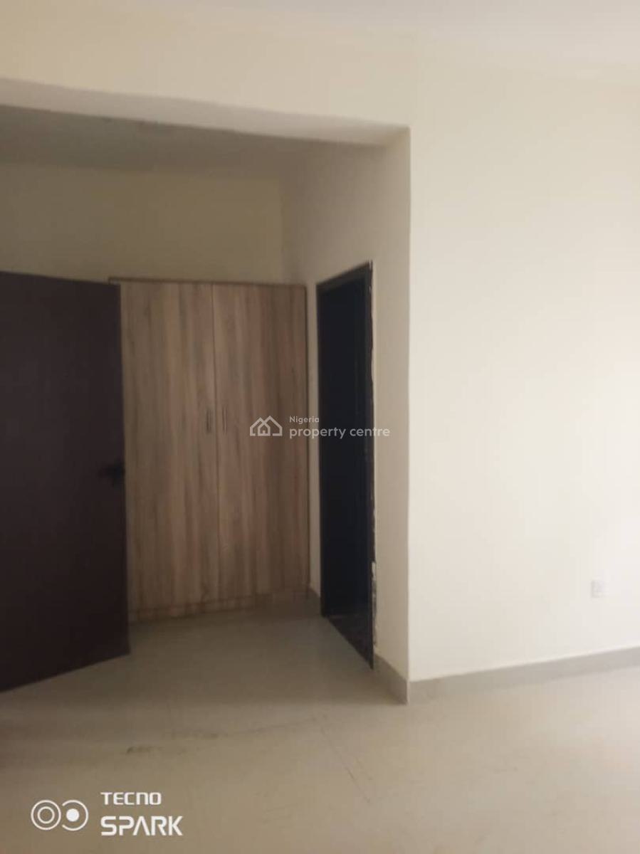 Excellent Spacious 3 Bedroom Apartment, By Next Cash and Carry, Jahi, Abuja, Flat / Apartment for Rent