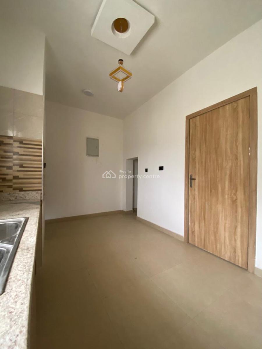2 Bedroom Located in a Very Secured Environment, Lekki Scheme 2, Abraham Adesanya, Lekki Phase 2, Lekki, Lagos, Flat / Apartment for Rent