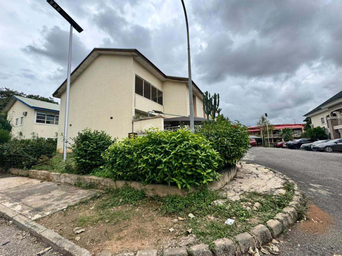 Fcda 3 Bedroom Terrace Duplex, Fcda Quarters, Wuse 2, Abuja, Terraced Duplex for Sale