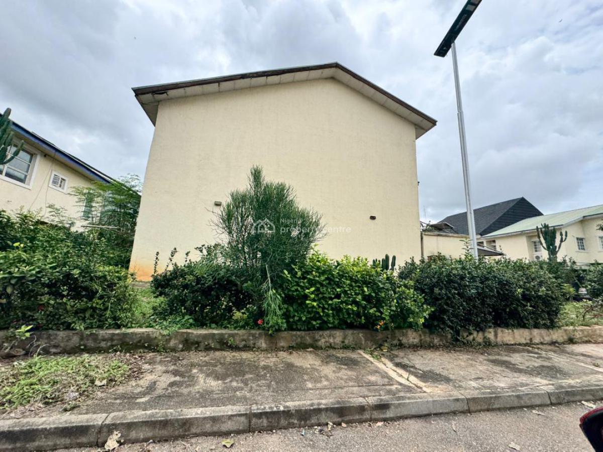 Fcda 3 Bedroom Terrace Duplex, Fcda Quarters, Wuse 2, Abuja, Terraced Duplex for Sale