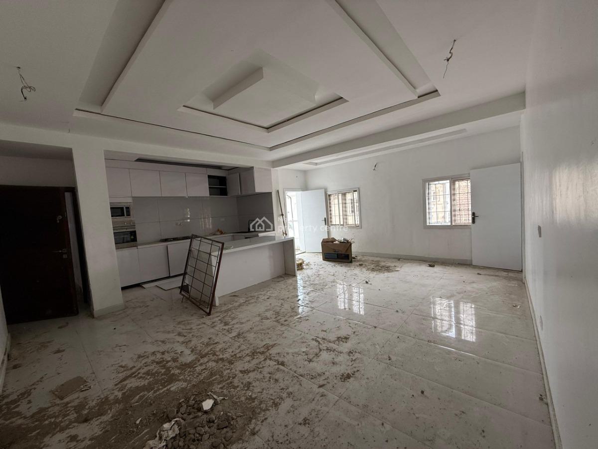 Distress Serviced 2 Bed Flat with Swimming Pool in Lekki 1, Off Admiralty Way Lekki Phase 1, Lekki Phase 1, Lekki, Lagos, Flat / Apartment for Sale