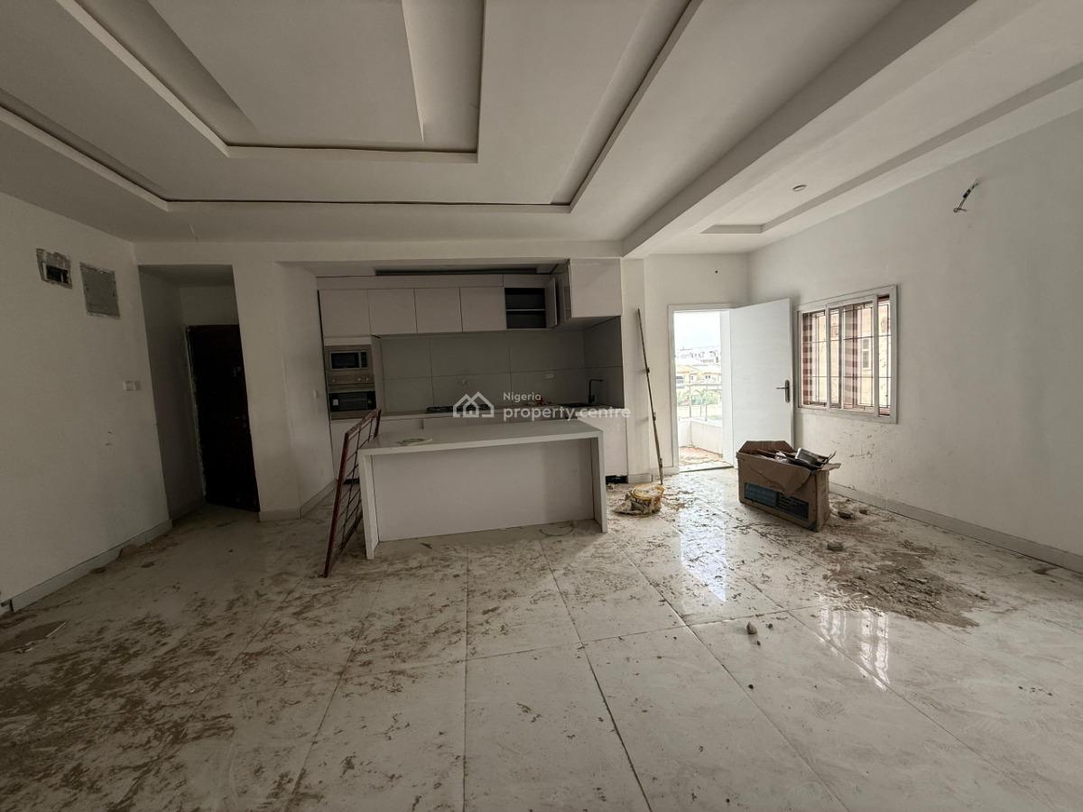 Distress Serviced 2 Bed Flat with Swimming Pool in Lekki 1, Off Admiralty Way Lekki Phase 1, Lekki Phase 1, Lekki, Lagos, Flat / Apartment for Sale