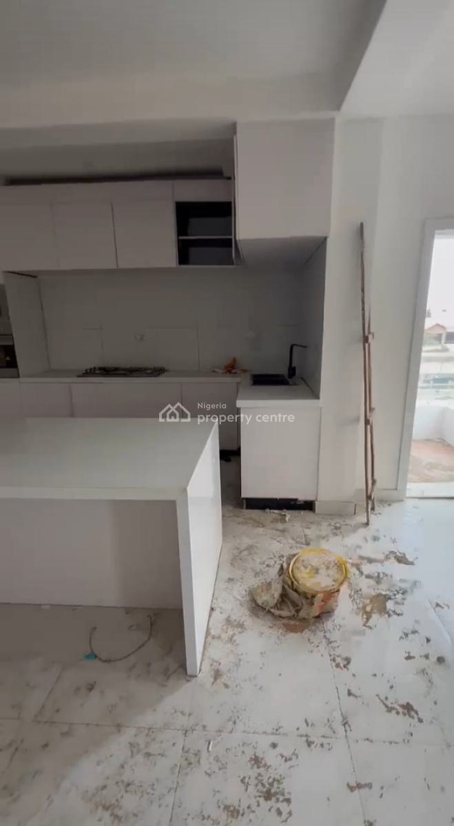 Distress Serviced 2 Bed Flat with Swimming Pool in Lekki 1, Off Admiralty Way Lekki Phase 1, Lekki Phase 1, Lekki, Lagos, Flat / Apartment for Sale