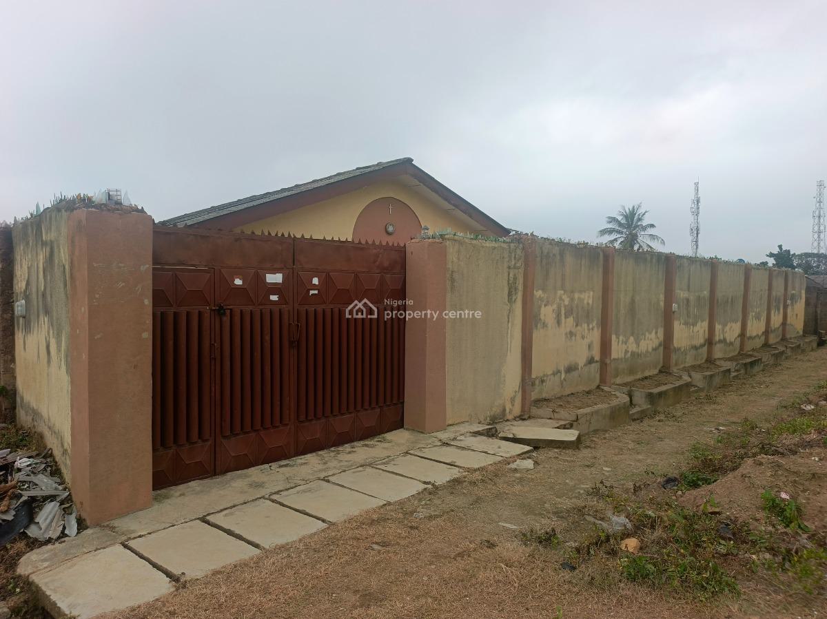 Block of Flat, Iyana-church, Ibadan., Ibadan, Oyo, Flat / Apartment for Sale