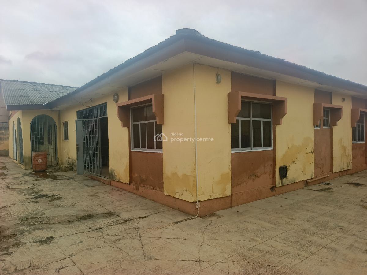 Block of Flat, Iyana-church, Ibadan., Ibadan, Oyo, Flat / Apartment for Sale