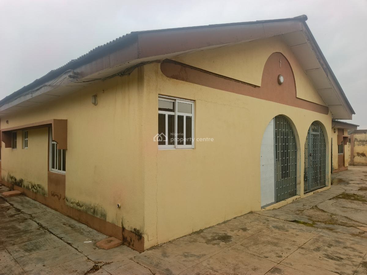 Block of Flat, Iyana-church, Ibadan., Ibadan, Oyo, Flat / Apartment for Sale