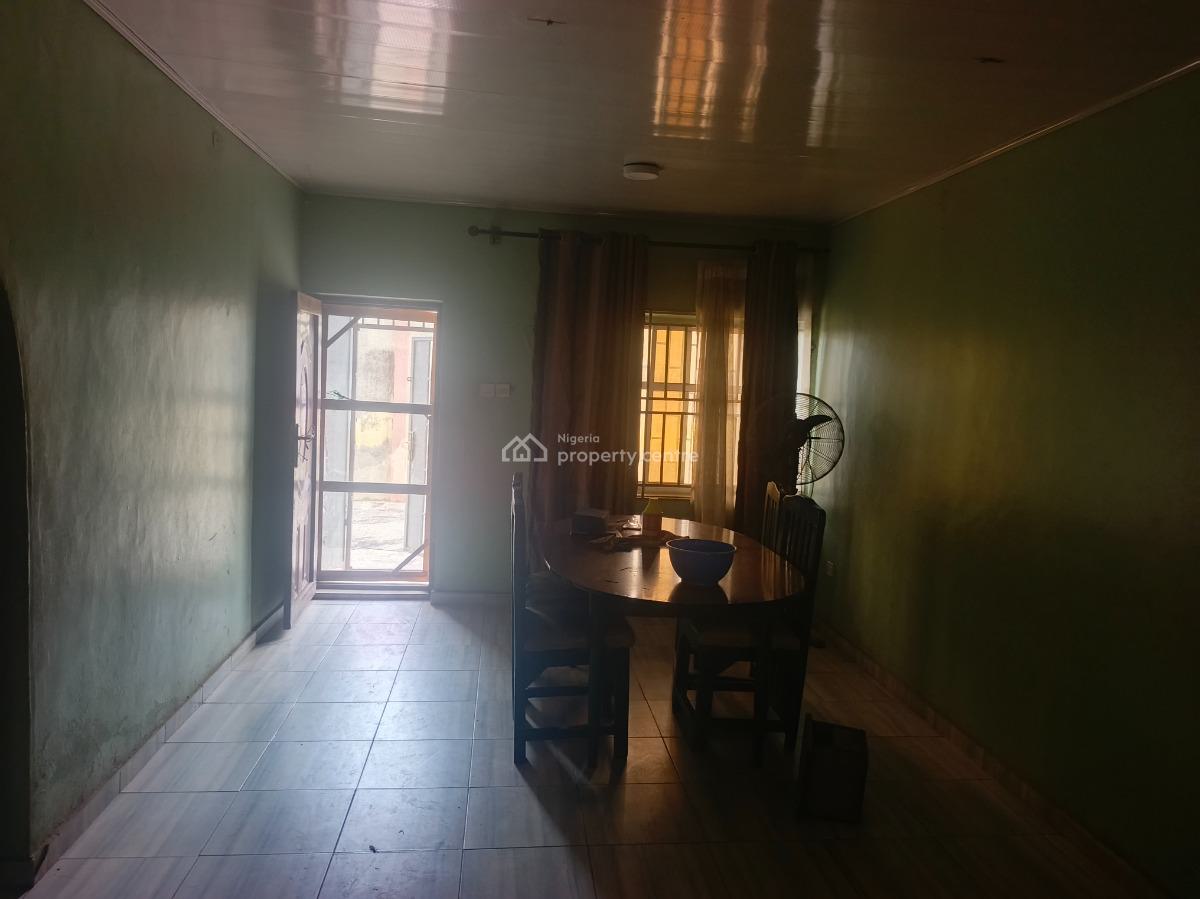 Block of Flat, Iyana-church, Ibadan., Ibadan, Oyo, Flat / Apartment for Sale