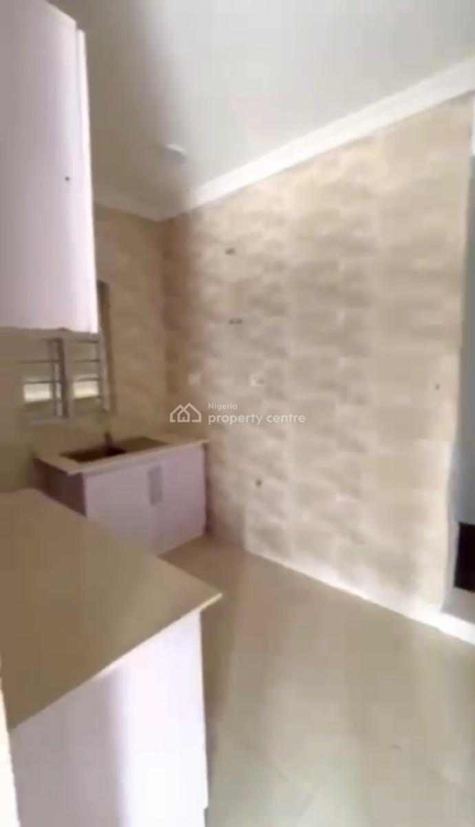 a Standard, Clean, Massive 2 Bedroom Flat, Ikate Elegushi, Lekki, Lagos, Flat / Apartment for Rent