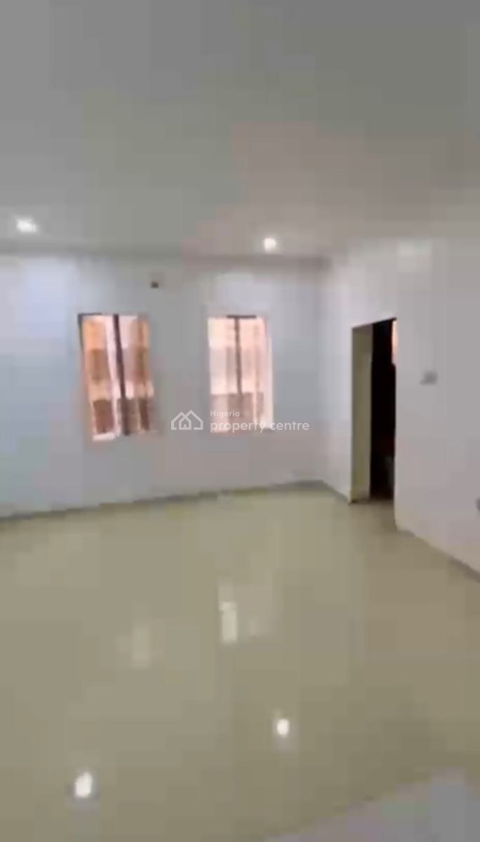 a Standard, Clean, Massive 2 Bedroom Flat, Ikate Elegushi, Lekki, Lagos, Flat / Apartment for Rent