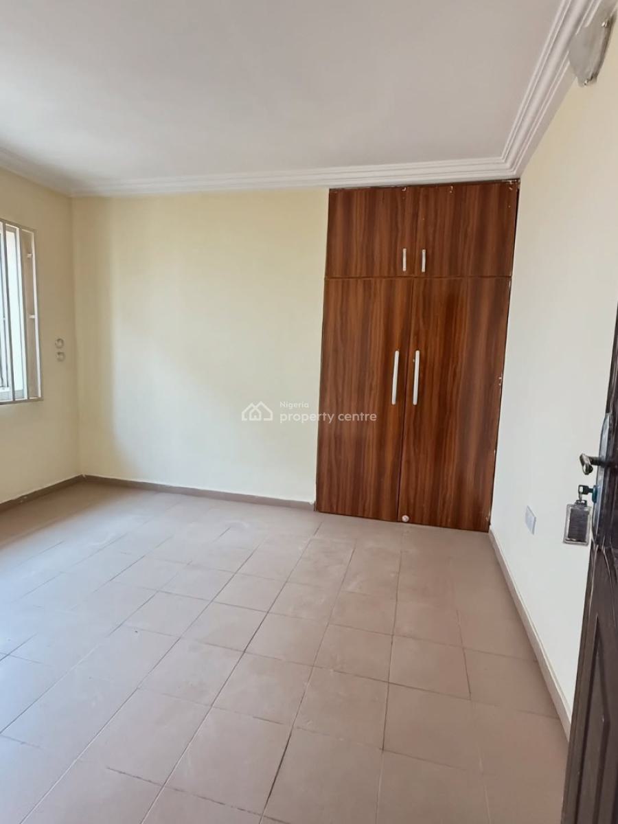 Spacious 3 Bedroom Bungalow, Gwarimpa Main (3rd Avenue), Gwarinpa, Abuja, House for Rent