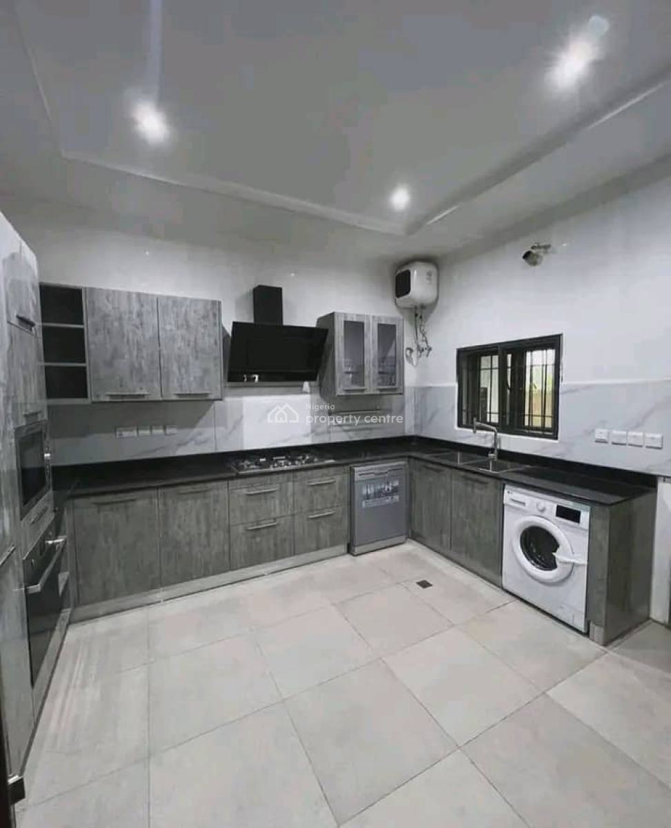 4 Bedrooms Terrace Duplex with a Bq, Guzape District, Abuja, Terraced Duplex for Rent
