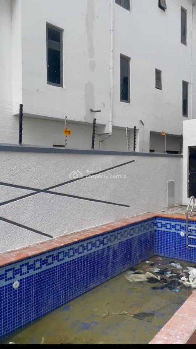 an Exquisite Block of Flats, Ologolo, Lekki, Lagos, Nigeria, Ologolo, Lekki, Lagos, Flat / Apartment for Sale