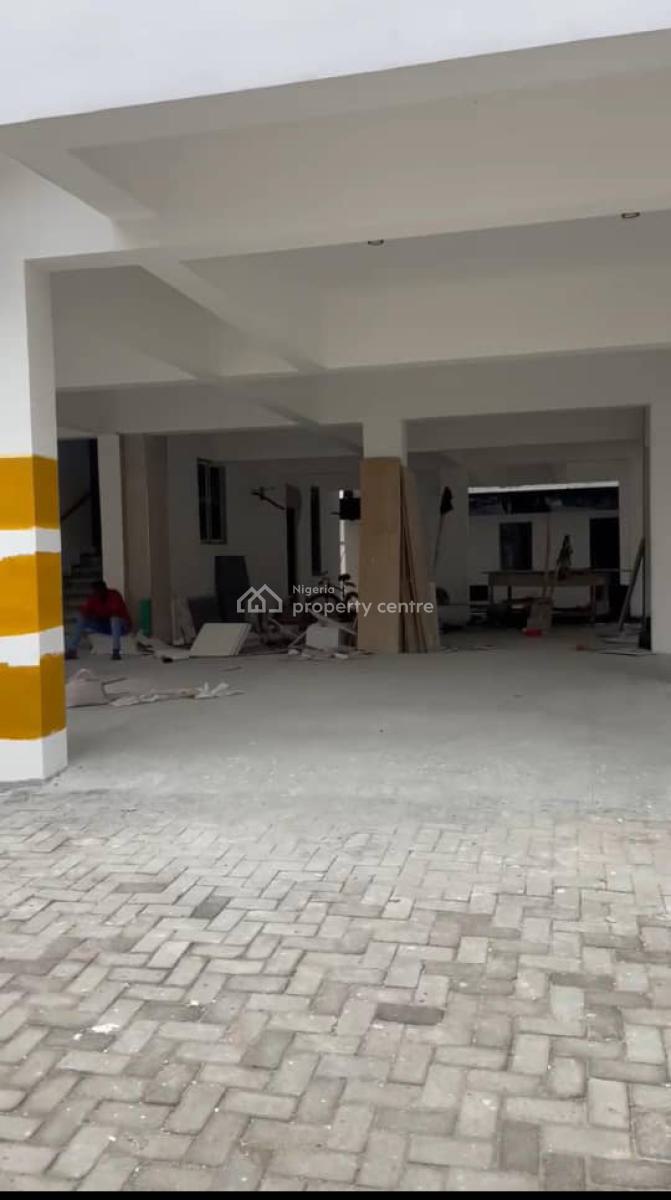 an Exquisite Block of Flats, Ologolo, Lekki, Lagos, Nigeria, Ologolo, Lekki, Lagos, Flat / Apartment for Sale
