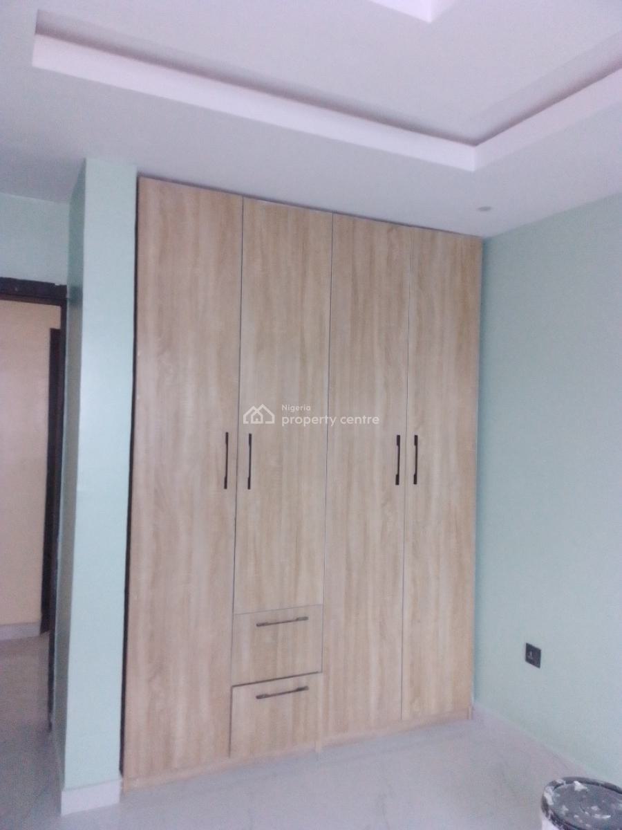 Well Renovated 3 Bedroom Flat.., Green Wood Estate...., Abijo, Lekki, Lagos, Flat / Apartment for Rent