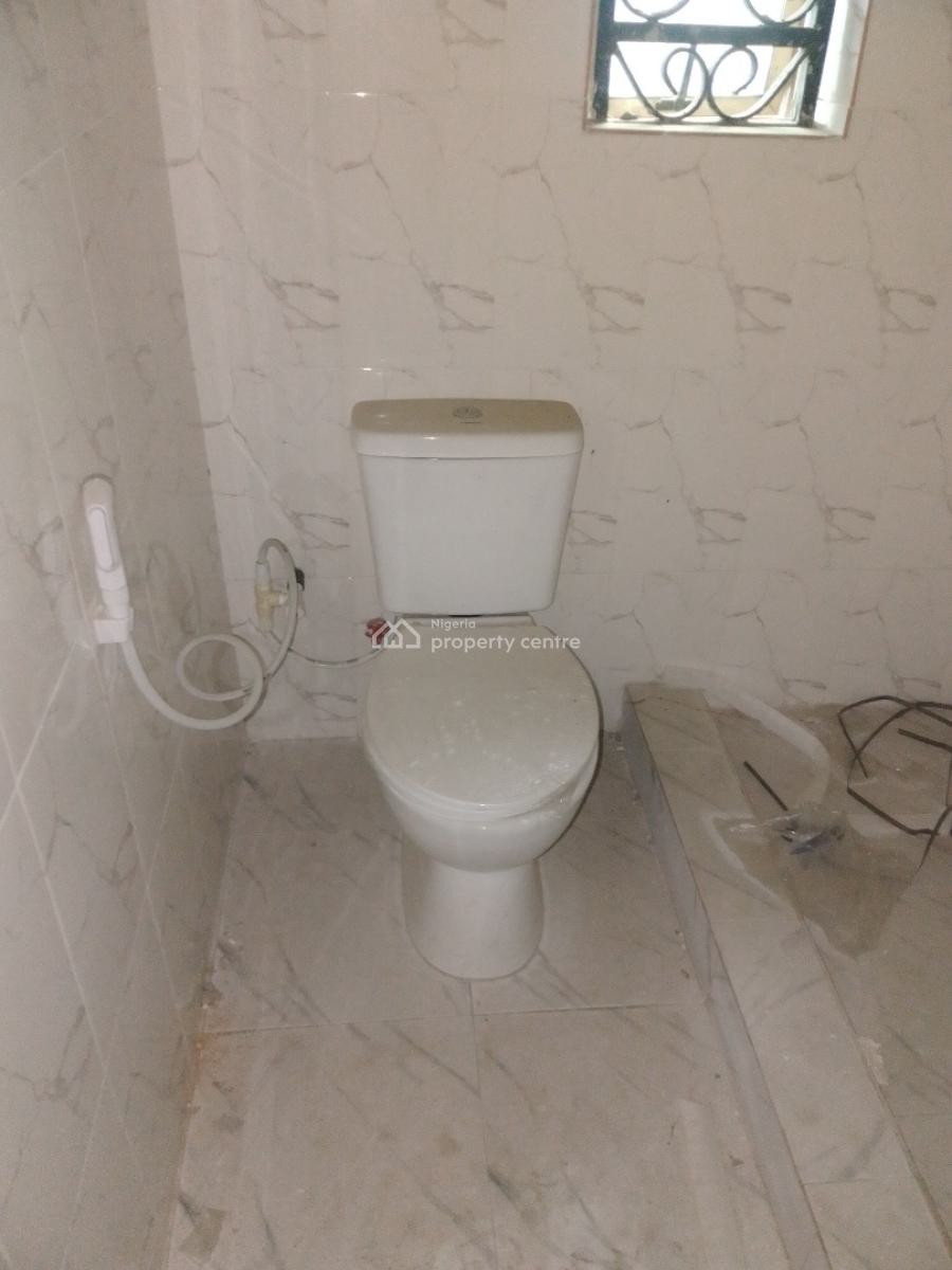 Well Renovated 3 Bedroom Flat.., Green Wood Estate...., Abijo, Lekki, Lagos, Flat / Apartment for Rent