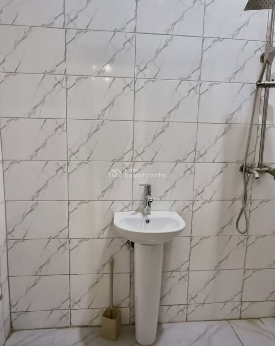 Serviced 3 Bedroom Apartment (tarred Access), Jahi, Abuja, House for Rent