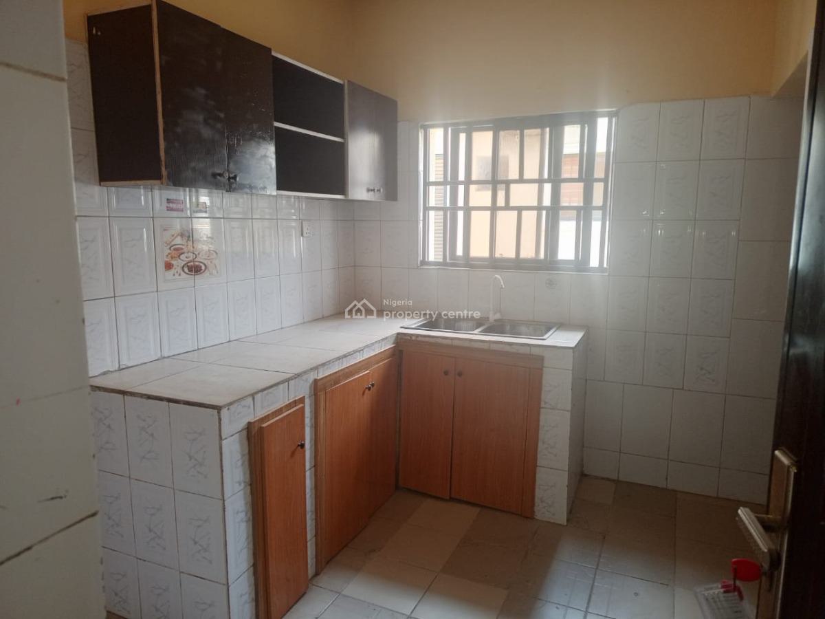 Specious 3 Bedroom Block of Flat, Vio, Mabushi, Abuja, Flat / Apartment for Rent