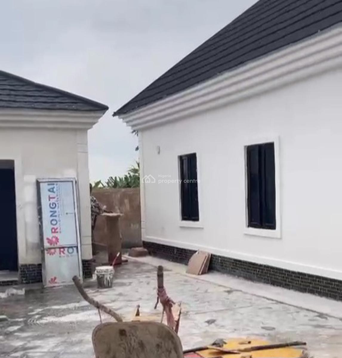 New 4 Bedrooms and 1 Bedrooms Detached Bungalow, Ogunwenyi Community, Ugbor Central Gra, Benin, Oredo, Edo, Detached Bungalow for Sale