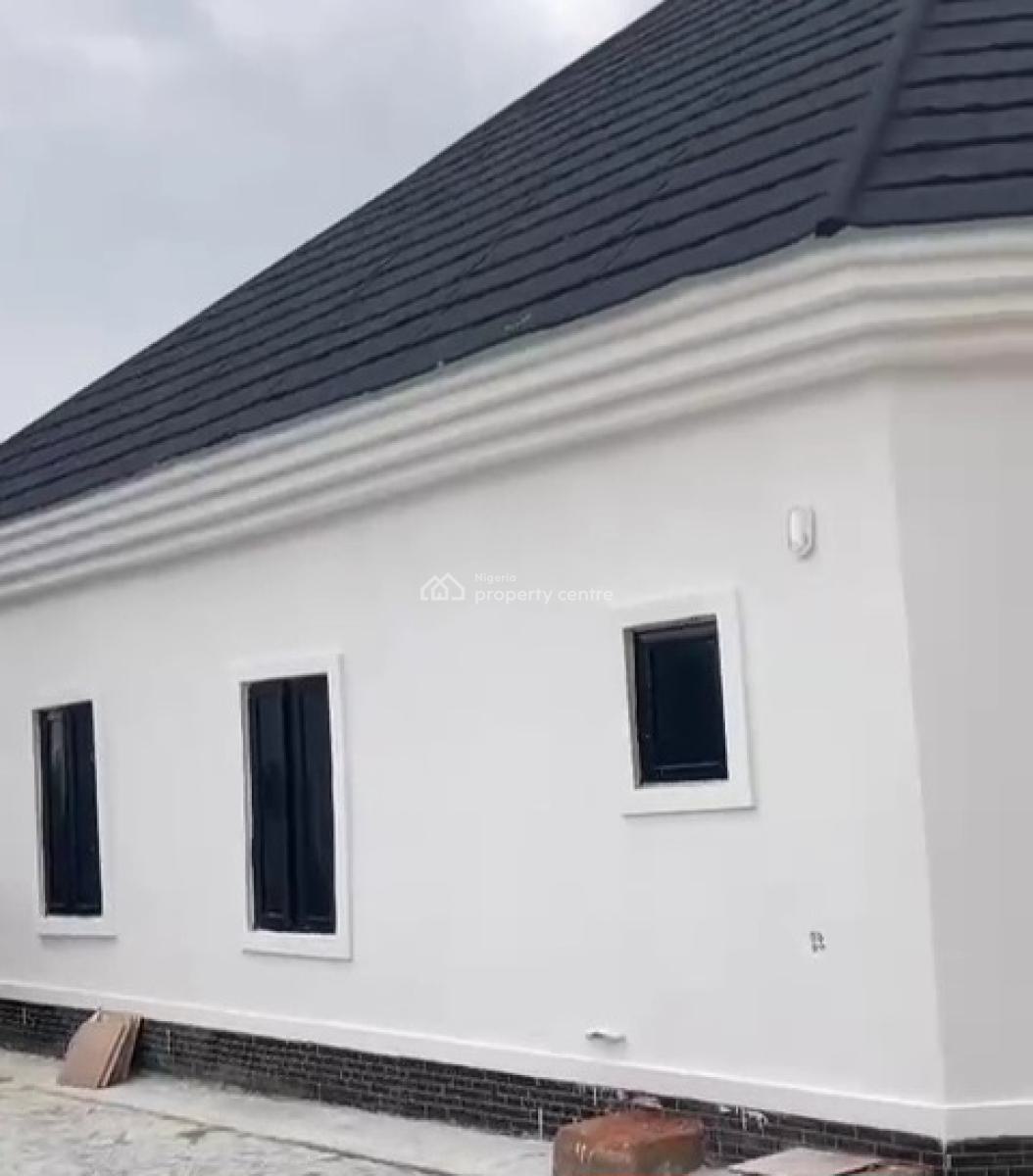 New 4 Bedrooms and 1 Bedrooms Detached Bungalow, Ogunwenyi Community, Ugbor Central Gra, Benin, Oredo, Edo, Detached Bungalow for Sale