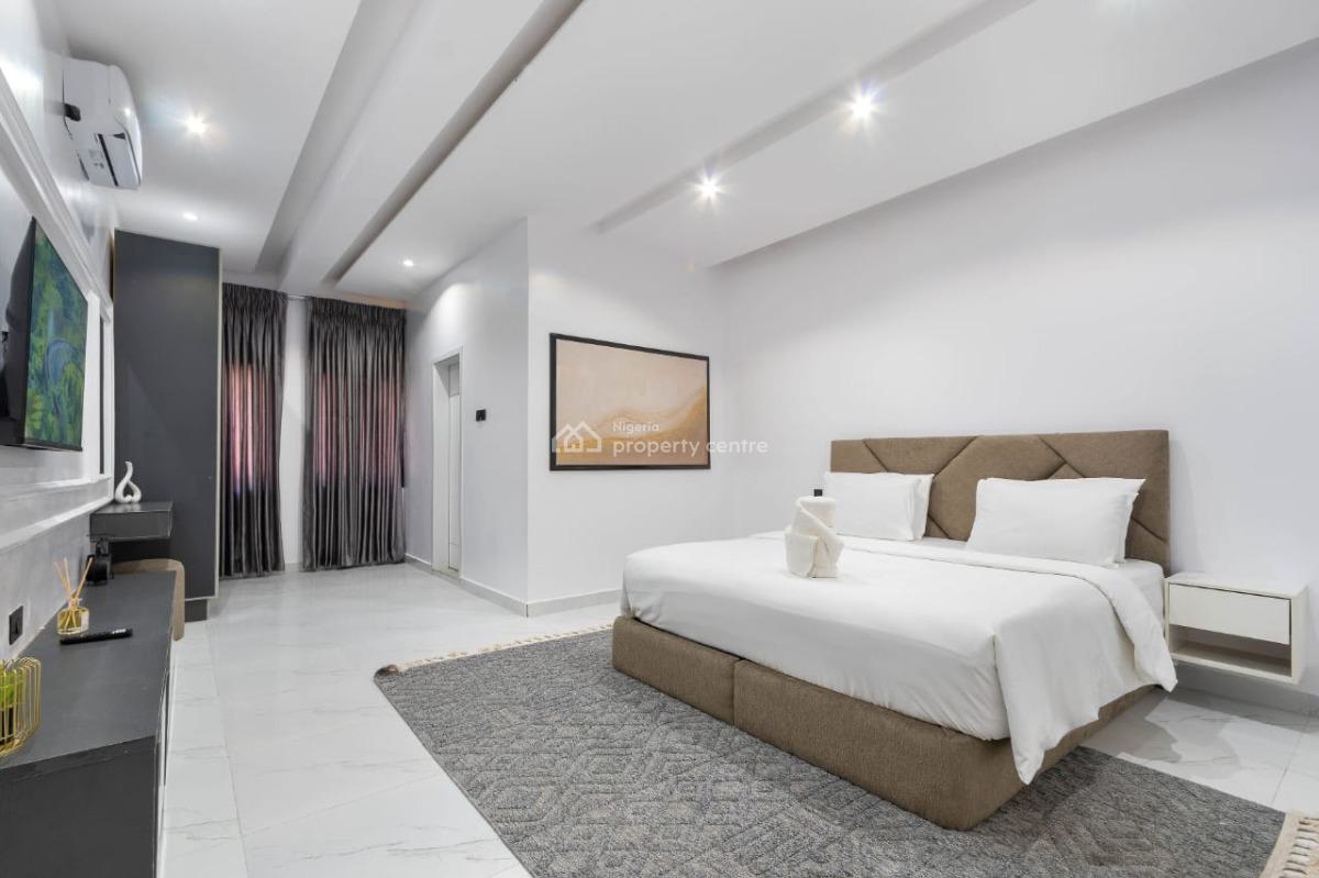Luxurious 2 Bedroom Apartment, Lekki Phase 1, Lekki, Lagos, Flat / Apartment Short Let