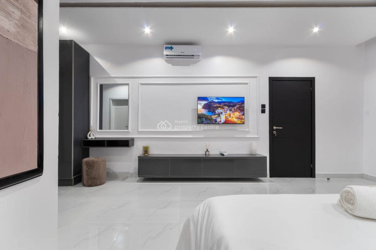 Luxurious 2 Bedroom Apartment, Lekki Phase 1, Lekki, Lagos, Flat / Apartment Short Let