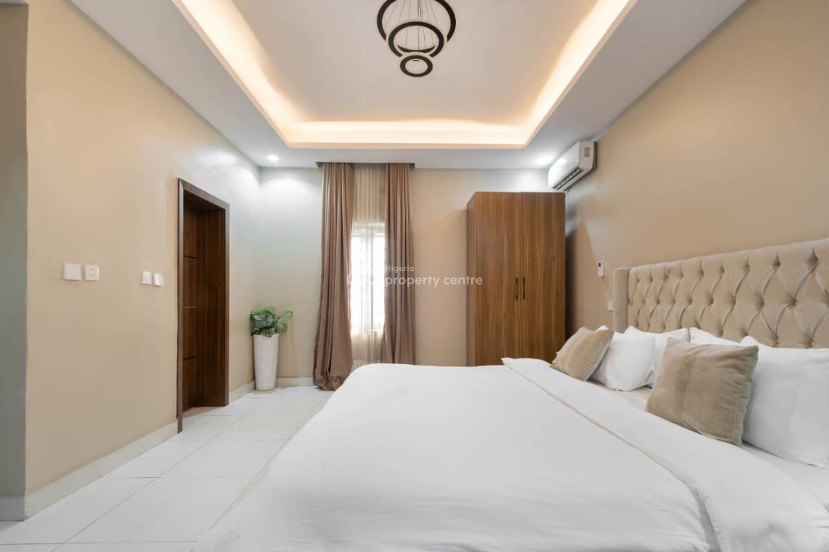 Luxurious 2 Bedroom Apartment, Lekki Phase 1, Lekki, Lagos, Flat / Apartment Short Let