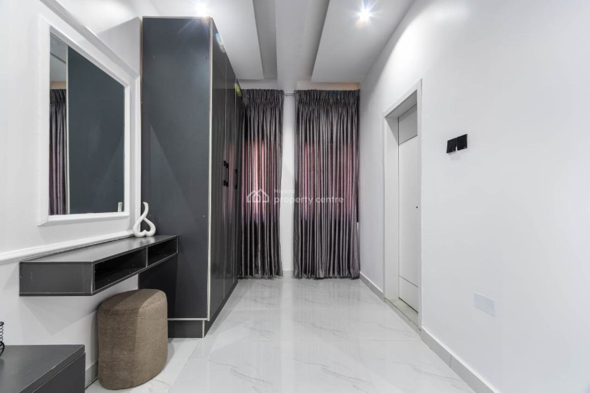 Luxurious 2 Bedroom Apartment, Lekki Phase 1, Lekki, Lagos, Flat / Apartment Short Let